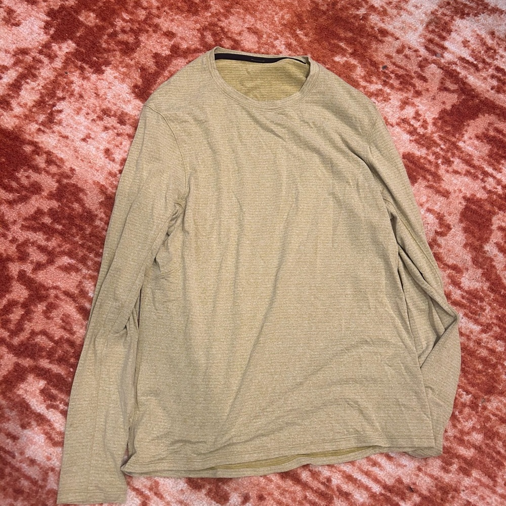 Lululemon long sleeve shirt